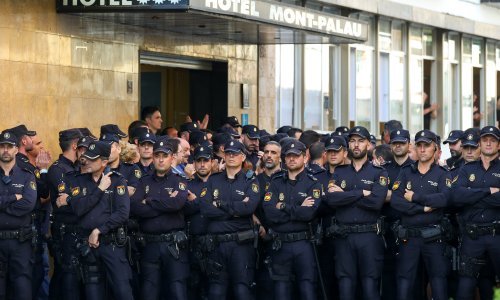 Madrid ne želi povući policiju nakon izbacivanja iz hotela