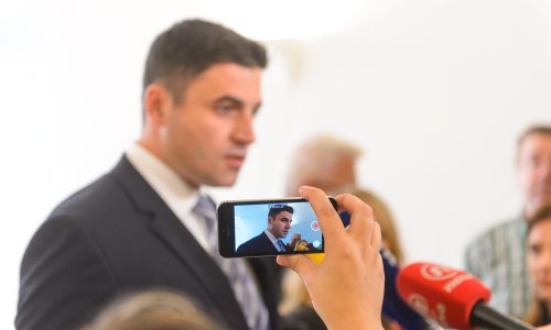 Hoće li Bernardiću proći pokušaj dobivanja 'faraonskih' ovlasti?