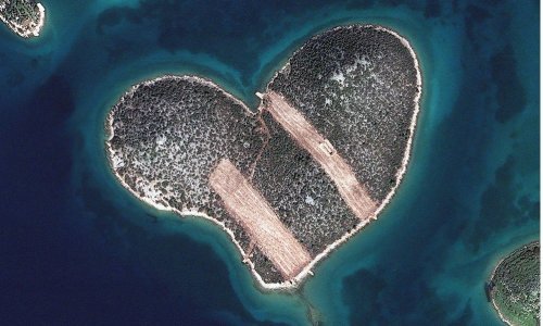 Ovako izgleda preorani otok ljubavi
