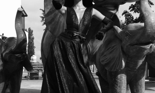 Doza elegancije koja je sjajno uklopljena u urbane krojeve