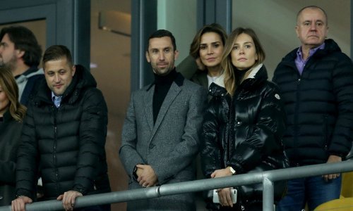 Mirela Forić i Andrea Čermak bodre Vatrene u hladnom Kijevu