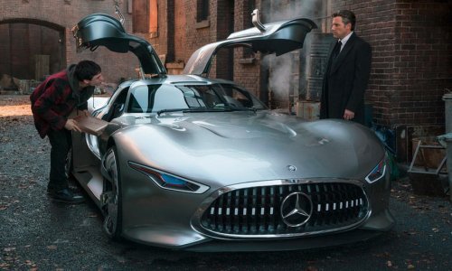 Mercedes je zbog previsokog Batmana morao povećati AMG Vision GT