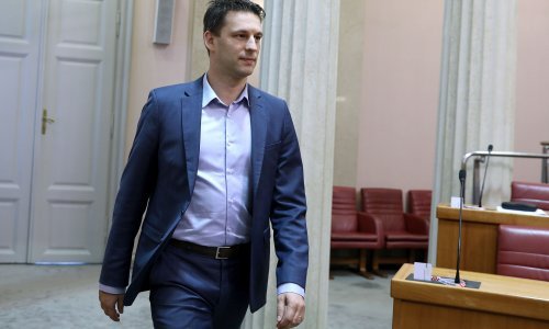 Božo Petrov: 'Savjetujem predsjednici da prijeđe s riječi na djela'