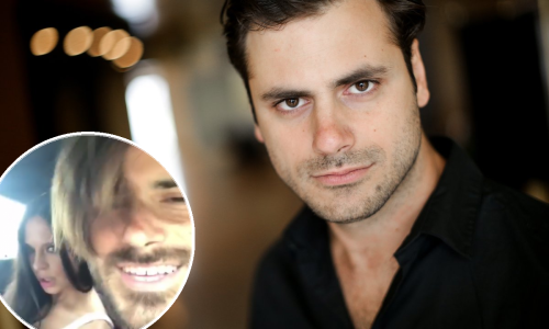 Luda zabava Hausera i atraktivne brinete na zadnjem sjedištu auta