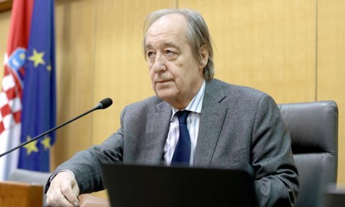 Oporba žestoko po ministrici Murganić zbog afere 'paketići', Radin dijelio opomene šakom i kapom