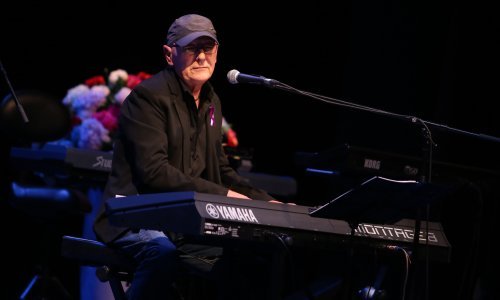 Dirljiv nastup: Oliver uz ovacije zapjevao na humanitarnom koncertu