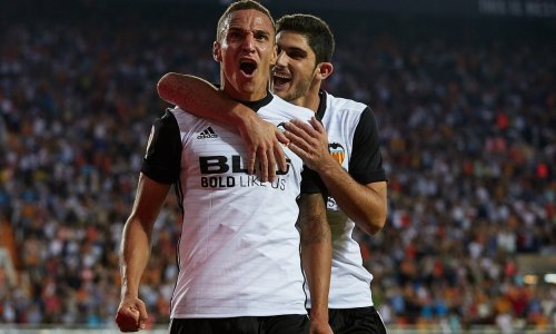 Briljantna Valencia ne posustaje, prati Barcelonu u stopu!