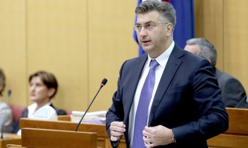 'Prva godina Plenkovićeve vlade u znaku Agrokora, ali i drame s obrazovnom reformom, koja je već mrtva'