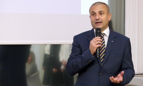 dm Hrvatska natukao 2,14 milijarde kuna prometa, prosječna plaća 9300 kuna