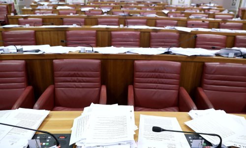 Živi zid: U sabornici samo osam zastupnika, 4 iz HDZ-a, iz SDP-a ni žive duše