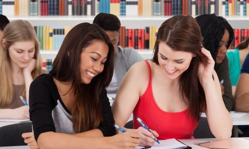 Želite studirati na Oxfordu? Booking.com nudi stipendije