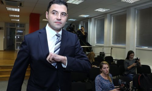 'Plenković i cijela Vlada moraju otići. Karamarko je otišao zbog puno manje stvari!'