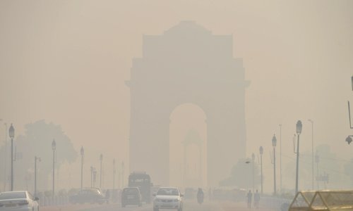 Indija bespomoćna u borbi sa smogom u New Delhiju