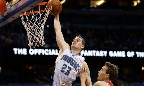 Hezonja do prvog double-double učinka; klub ga se odrekao, a navijači u deliriju