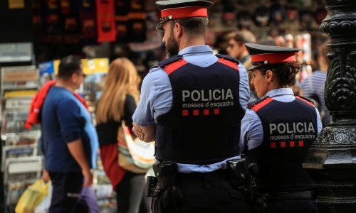 Katalonci glasuju na prijevremenim parlamentarnim izborima