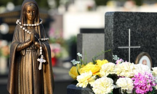 Istražili smo koliko vas košta sprovod i kako smanjiti troškove