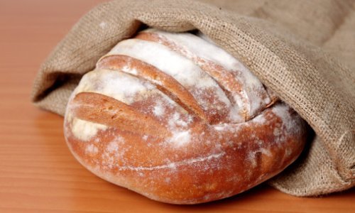 Evo kako ispeći ukusan i zdrav domaći kruh