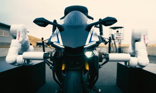 Yamaha pokušala napraviti robotski motocikl brži od Valentina Rossija. Doktor njime obrisao pod