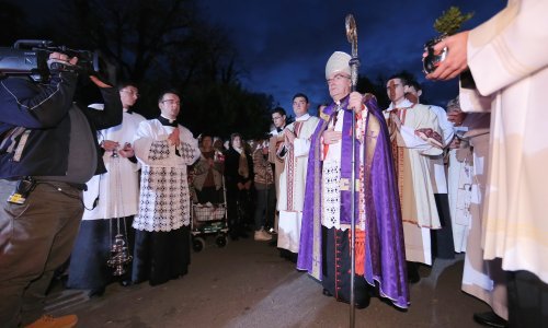 Bozanić: Crkva je sveta unatoč tomu što su pojedinci uprljali njezino lice