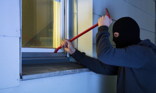 Tijekom vikenda niz provala na zagrebačkom području, u Samoboru opljačkan nakit vrijedan stotine tisuća kuna