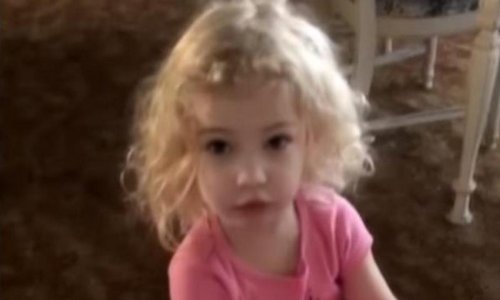 Roditelji se snimili kako lažu djeci da su im pojeli sve slatkiše