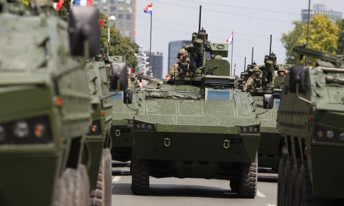 Za 4,6 milijuna kuna MORH prevozi oklopnjake i vojnu opremu u Poljsku i Litvu