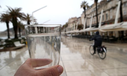 Pala kiša, Split i okolica bez pitke vode