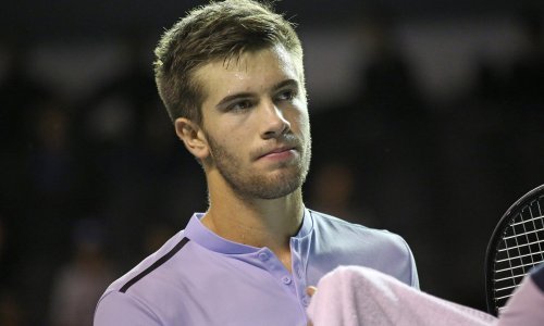 Ćorić se sjajno snašao i uz nova pravila deklasirao protivnika
