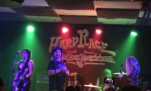 Nashville Pussy u Hard Placeu: Veliki koncert u malom klubu