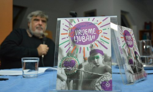 Goran Tribunson pred mnogobrojnom publikom predstavio novu knjigu