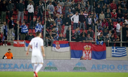 Provokacija na stadionu; evo čije su zastave dočekale hrvatske nogometaše