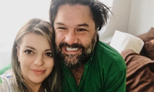 Ella Dvornik raznježila fanove preslatkom fotografijom kćerkice