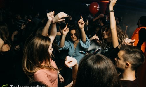 Ljepotice željne dobre zabave zagrijale atmosferu u zagrebačkim klubovima