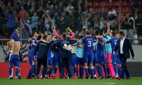 Iznenađeni? Pogledajte kako su hrvatski reprezentativci slavili u Pireju