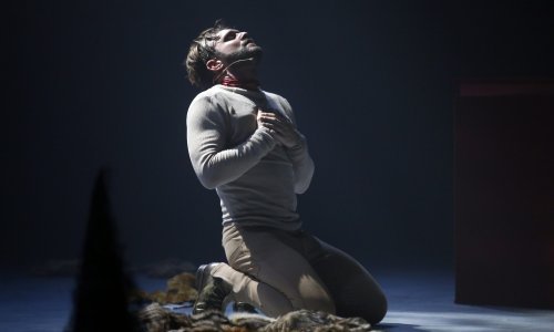 Poznati na premijeri: Luka Nižetić u predstavi 'Kako je Potjeh tražio istinu'