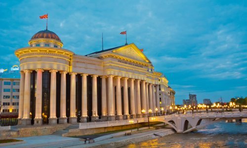 Makedonci prekidaju arhitektonsku paradu kiča u glavnom gradu