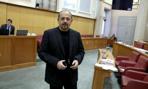 Lovrinović: Uvođenjem eura ukrcat ćemo se na brzi vlak za Grčku