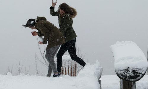 Sredinom tjedna dolazi zatopljenje, za vikend pad temperature i snijeg