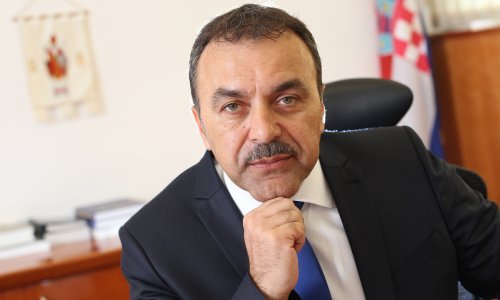 Orepić o plakatima u Vukovaru: Čine nam veće zlo od četnika!