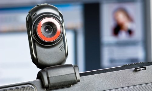 Sumnjate kako su hakeri preuzeli vašu web kameru? Evo kako ćete provjeriti