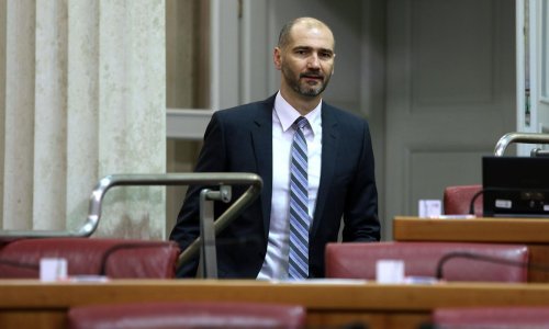 Klisović: Zbog nesposobnosti čelnih ljudi SDP-a stranka klizi u potpunu nerelevantnost