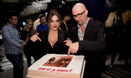 Pjevačica Colonije zablistala u zavodljivom izdanju