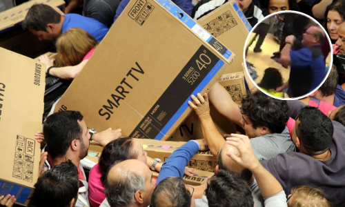 Ovako Crni petak izgleda u SAD-u: Stampeda i tučnjave po šoping centrima