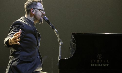 Petar Grašo napunio zagrebačku Arenu i proslavio 20 godina karijere