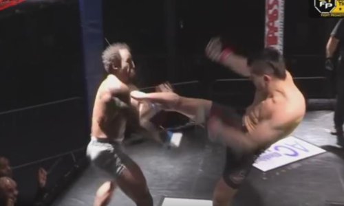 Najbrutalniji nokaut godine; ni pobjednik se nije veselio, samo je  nijemo stajao...