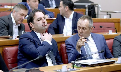 U čemu je problem s ispričnicama u Saboru? 'Imamo puno načelnika, gradonačelnika, ali i liječnika'