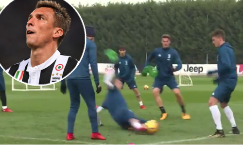 Mandžo zaprepastio suigrače i navijače: Ovo ne radi niti jedan drugi napadač!