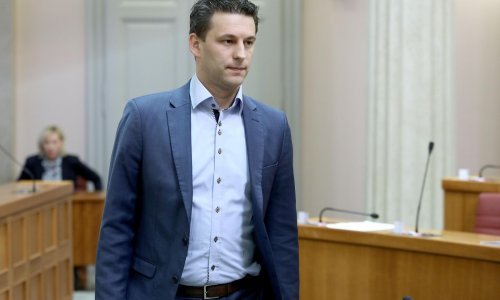 Nije šef Sabora, ali Petrov i dalje ima osiguranje