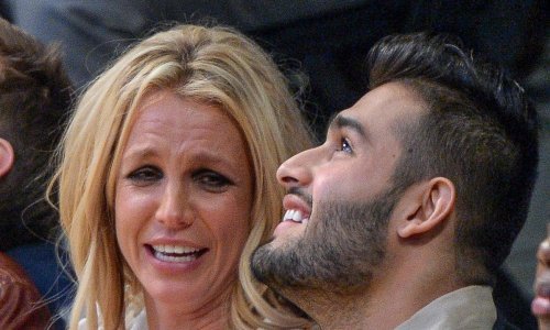 Što se dogodilo s licem Britney Spears?