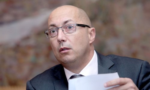 'Samo Most i HDZ mogu zaustaviti reformu uprave ako kažu da su se samo šalili'